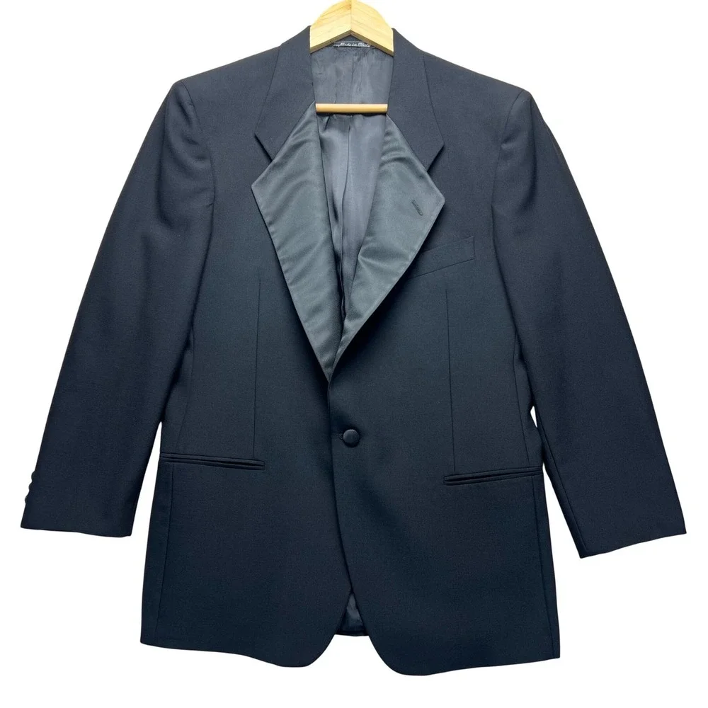 Vintage Mani‎ by Giorgio Armani Black Wool Tuxedo Jacket Satin Peak 40R Italy